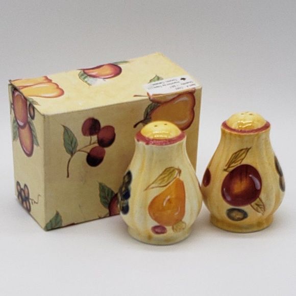 Yellow Red Variety Fruit Vintage Ceramic Salt & Pepper Shaker Set - Picture 11 of 11